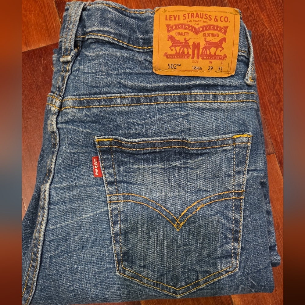 502 Levi's Indigo Denim Jeans